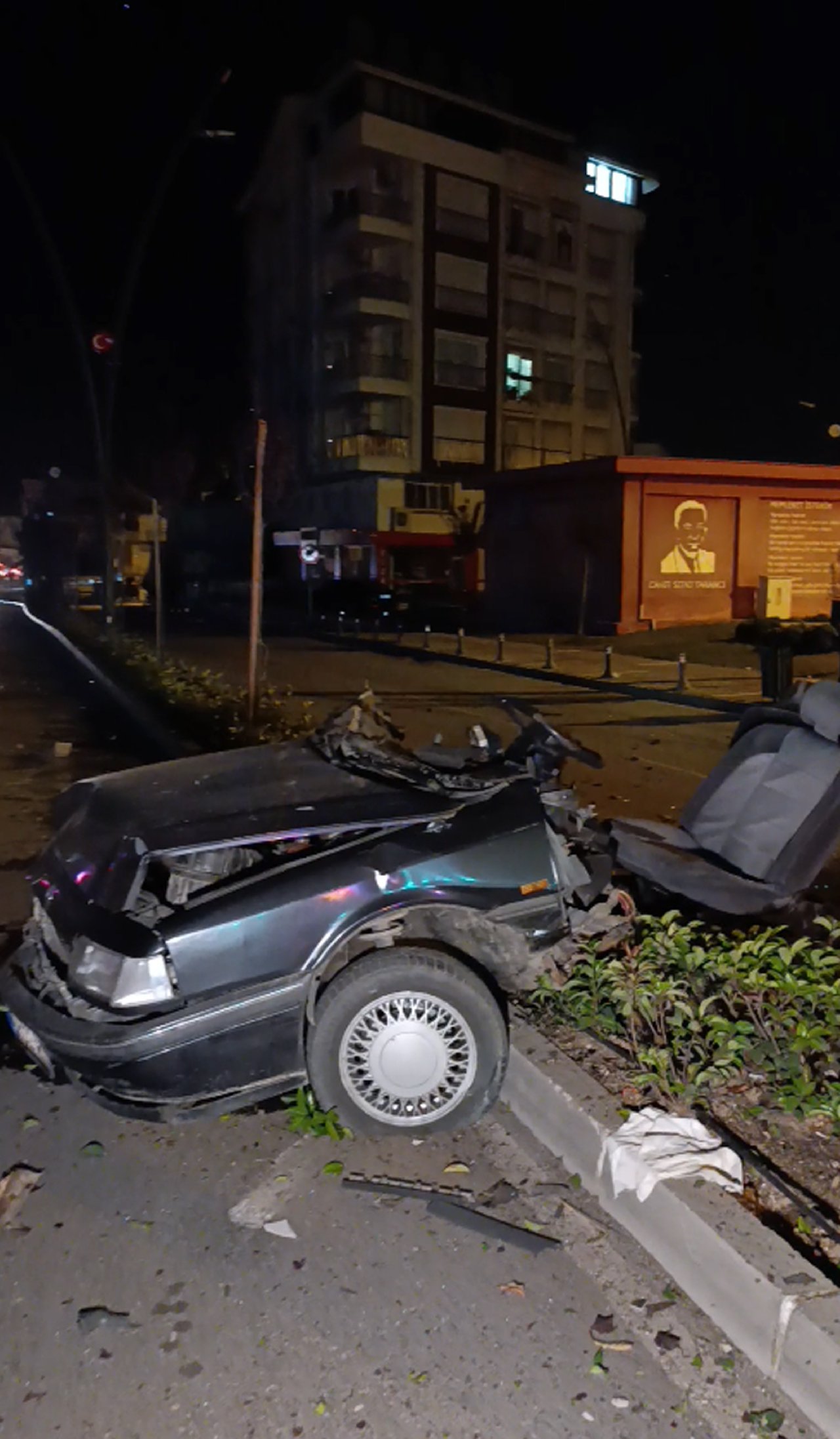 Alkollü ve ehliyetsiz sürücü aracı kazada 2'ye böldü araçtaki Nazlı öldü