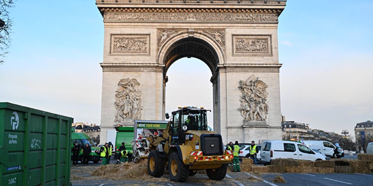 Fransa Meclisi'nden çiftçilere kulak veren hükümete destek