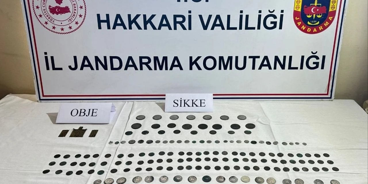 Tarihi eser kaçakçıları 163 Bizans sikkesi ele geçirdi