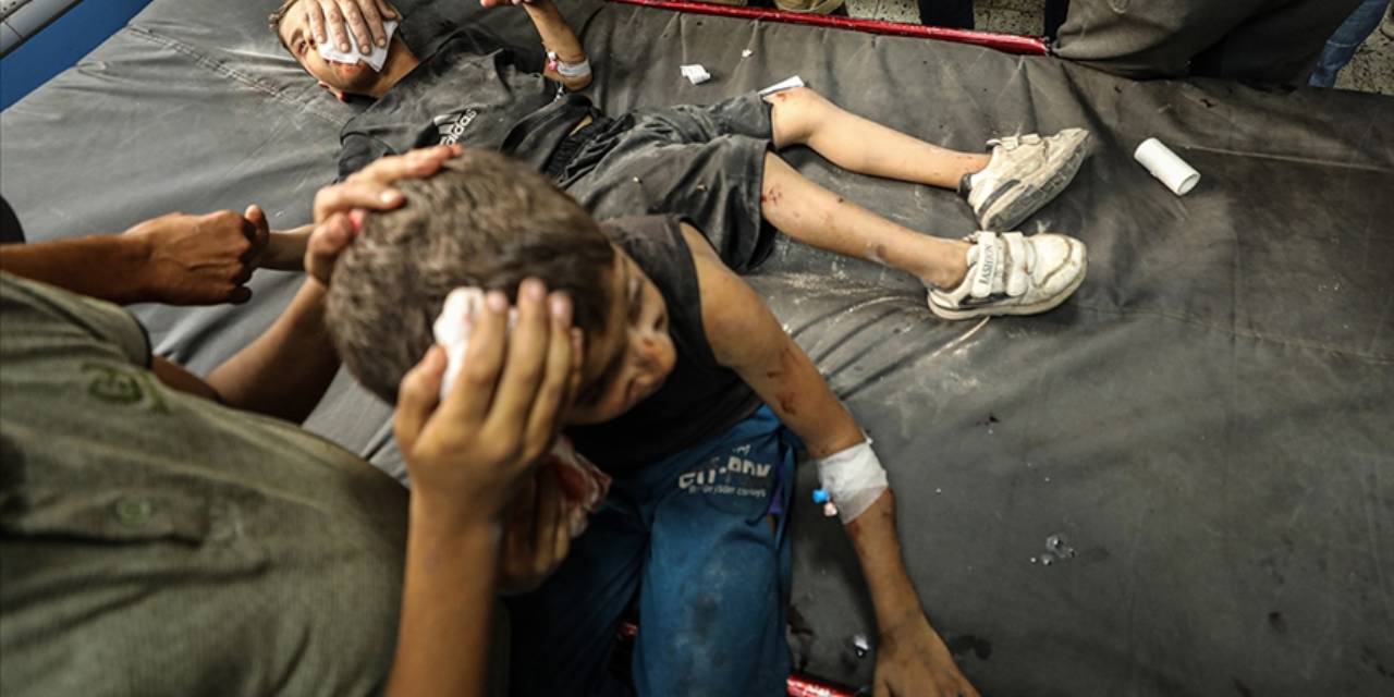 İsrail Gazze'yi hedef aldı: 1'i çocuk 6 ölü