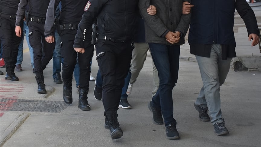 Interpol'ün kırmızı bültenle aradığı kişi Fethiye'de yakalandı