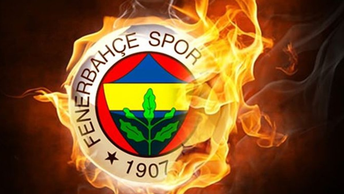 Derbi öncesi Fenerbahçe'ye yıldız futbolcudan kötü haber!