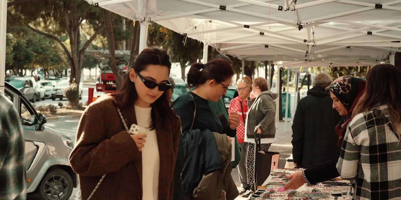 Alanya Belediyesi’nin El Sanatları Üretici Pazarı, Mahmutlar’da açıldı