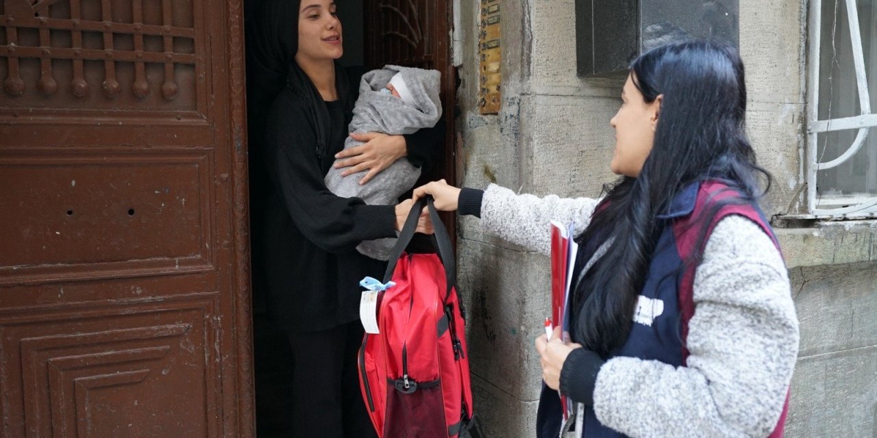 Beyoğlu’nda yeni doğan bebeklerin ailelerine özel destek