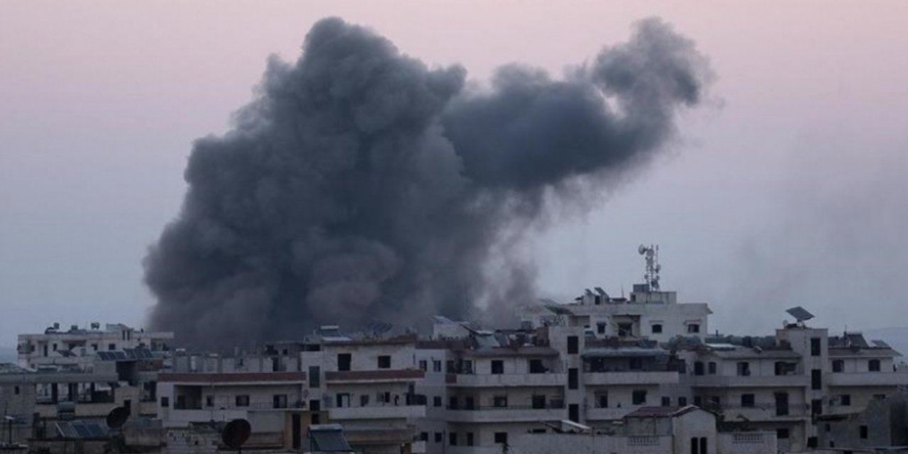 Suriye ve Rus uçaklarından İdlib'e hava operasyonu