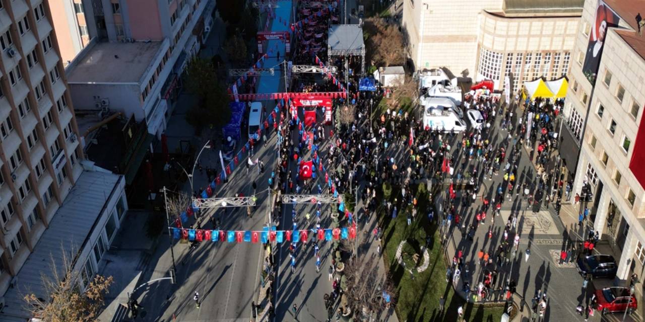 Gaziantep’te Gazi Yarı Maratonu başladı