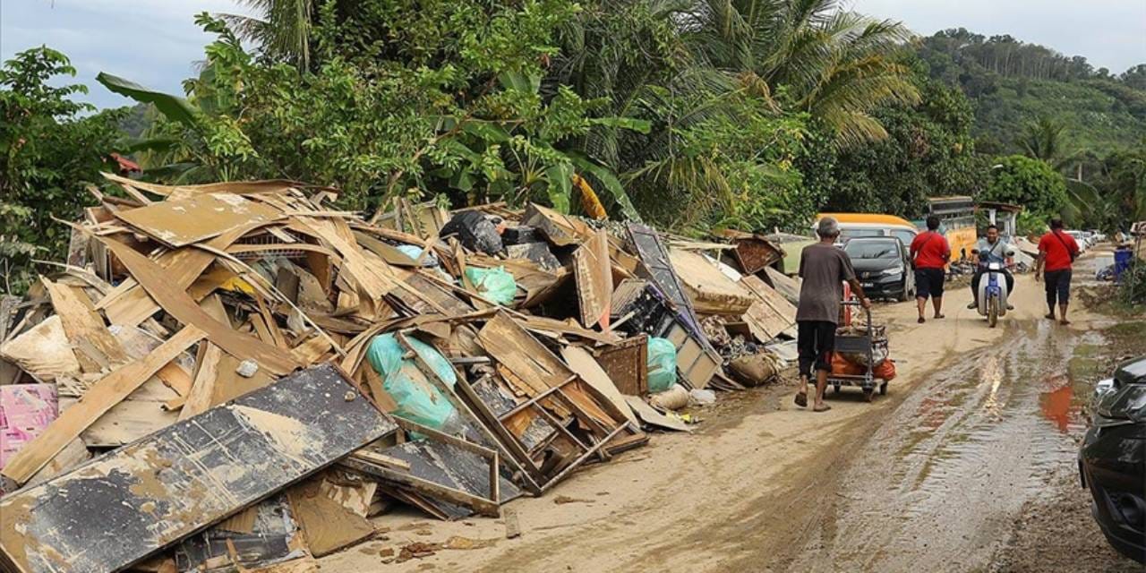 Malezya'da sel: 150 binden fazla kişi tahliye edildi