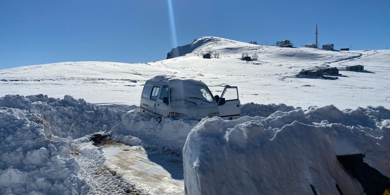 Kara saplanan minibüse ulaşıldı