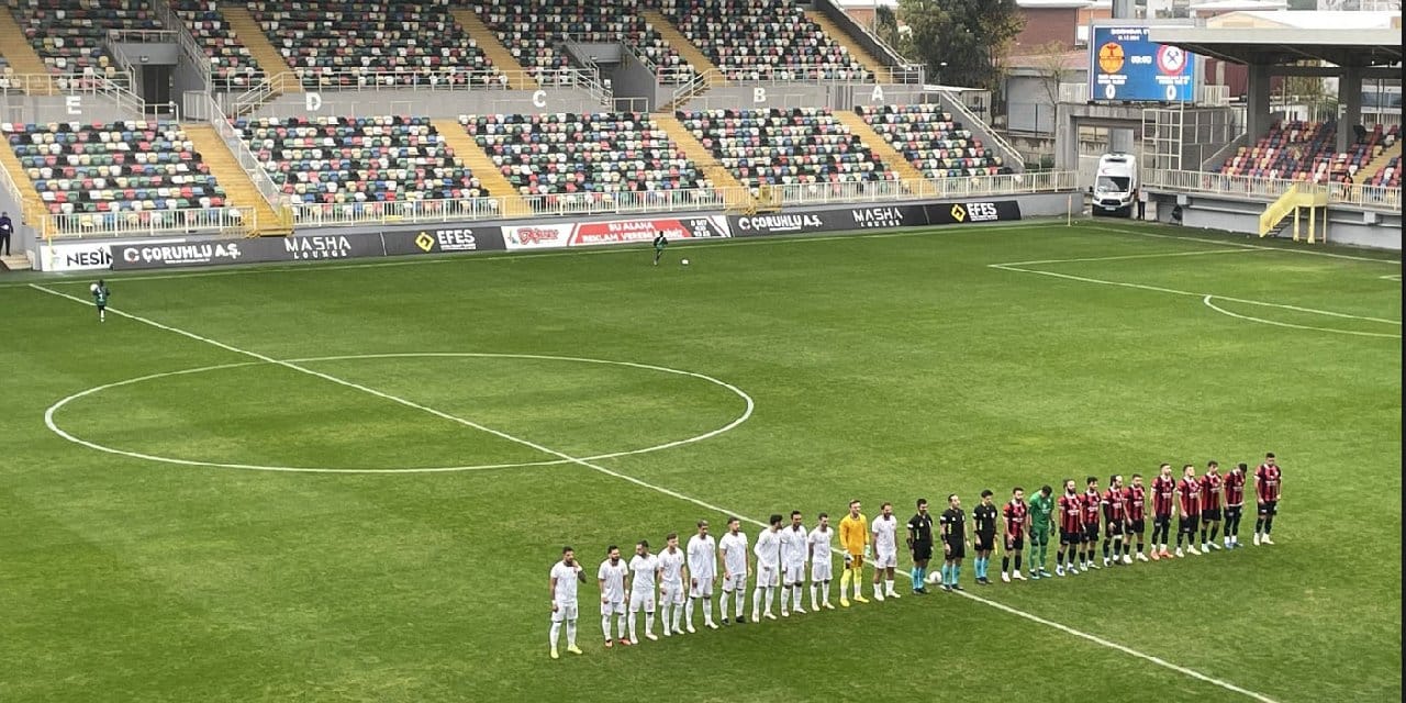 Zonguldakspor İzmir'den lider dönemedi