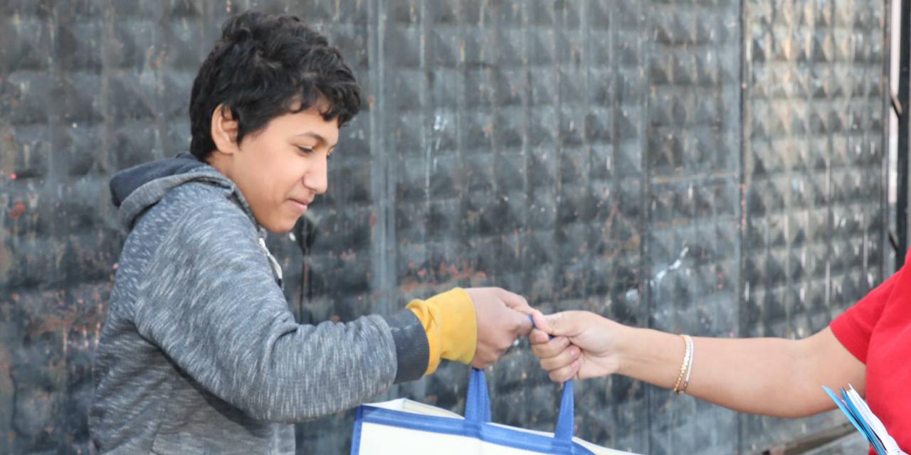 Belediyeden öğrencilere destek: LGS ve TYT kitapları dağıtılıyor