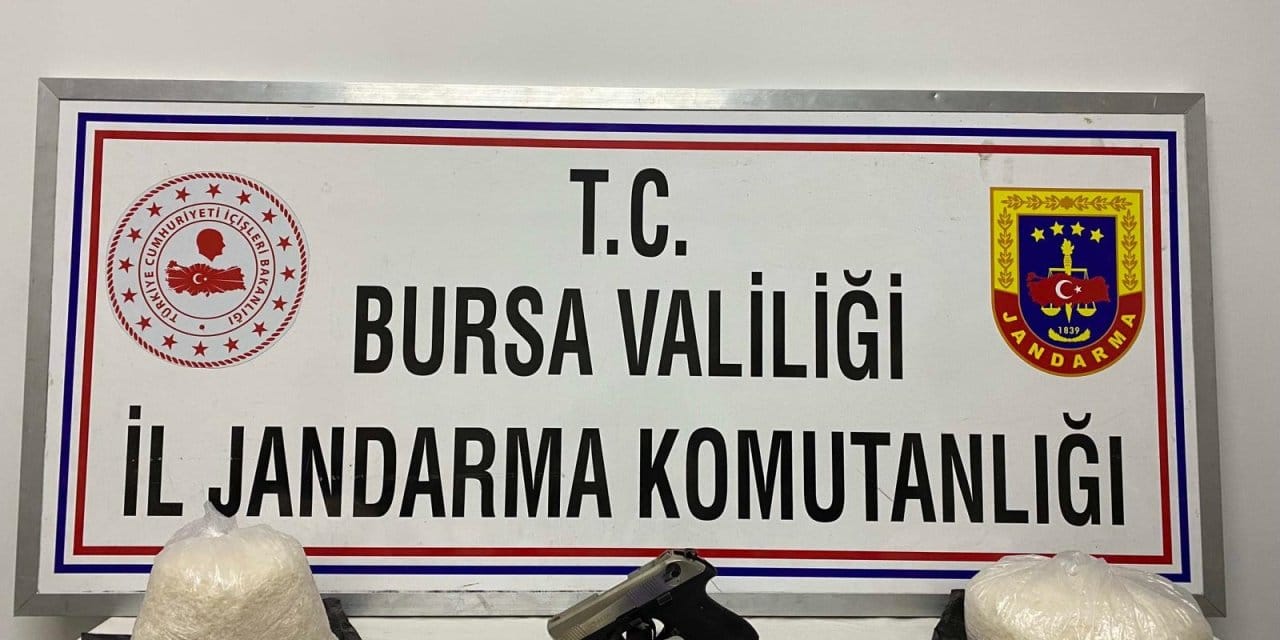 Bursa’da uyuşturucu operasyonu; 3 gözaltı