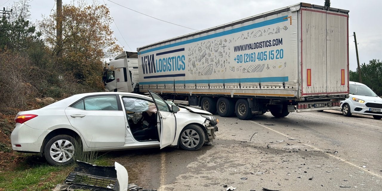 Gebze'de zincirleme trafik kazasında 3 kişi yaralandı