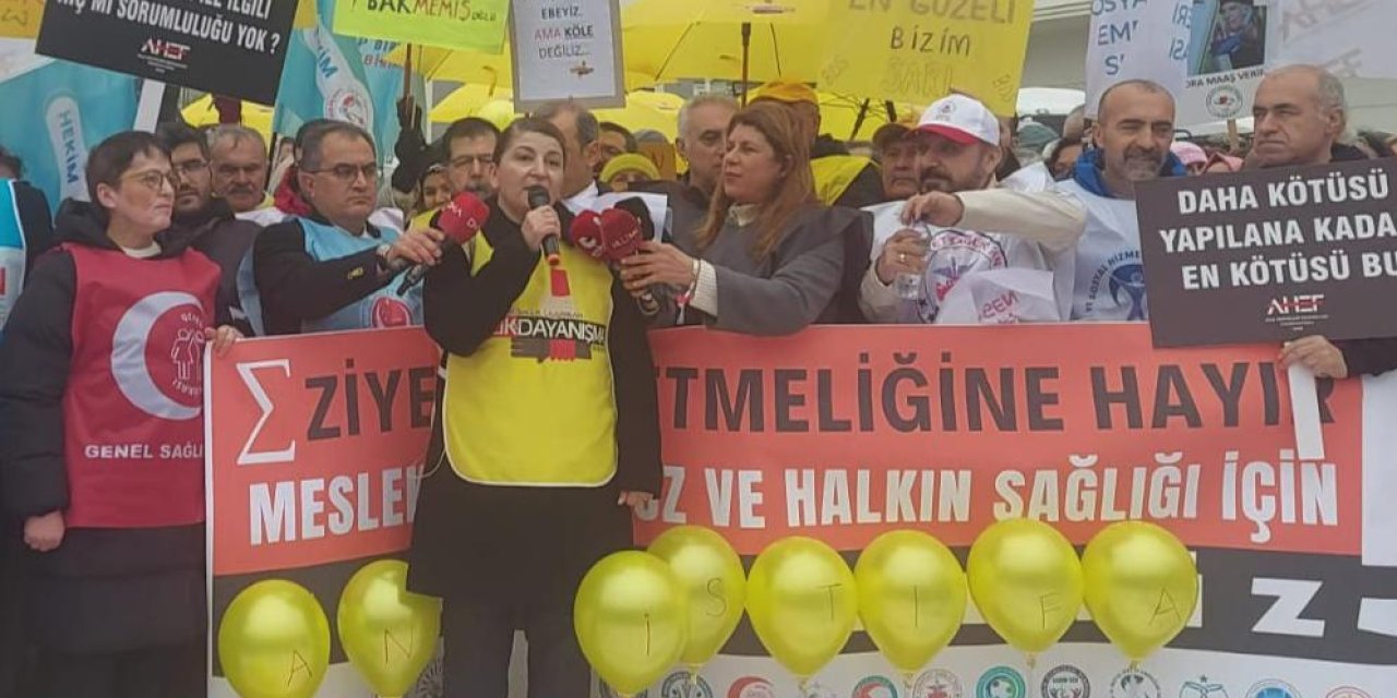 Dr. Mengücük: Bir aile hekimi 3 hekimin işini yapıyor