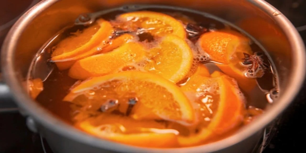 Büyükannenin sırrı! Portakal kabuğunu karanfille kaynatmanın birçok nedeni var