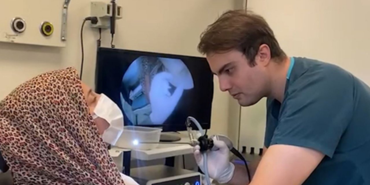 Boğazına saplanan iğne ameliyatla çıkarıldı