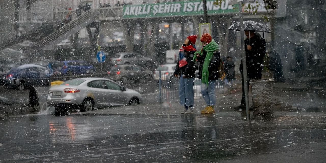 İstanbul'a kar lapa lapa ne zaman yağacak? Meteoroloji profesörü Orhan Şen açıkladı