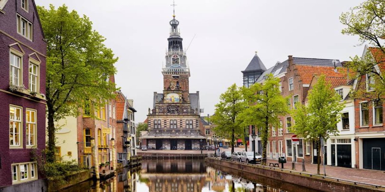 Hollanda’nın Orta Çağ’dan kalma kent merkezi havadan görüntülendi