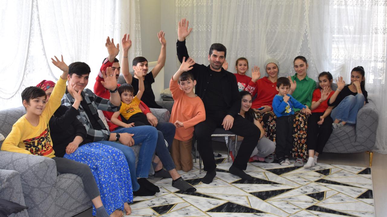 14 çocuğu, 2 torunu ve 2 geliniyle aynı evde yaşıyorlar: 3 ev değiştirmek zorunda kaldık
