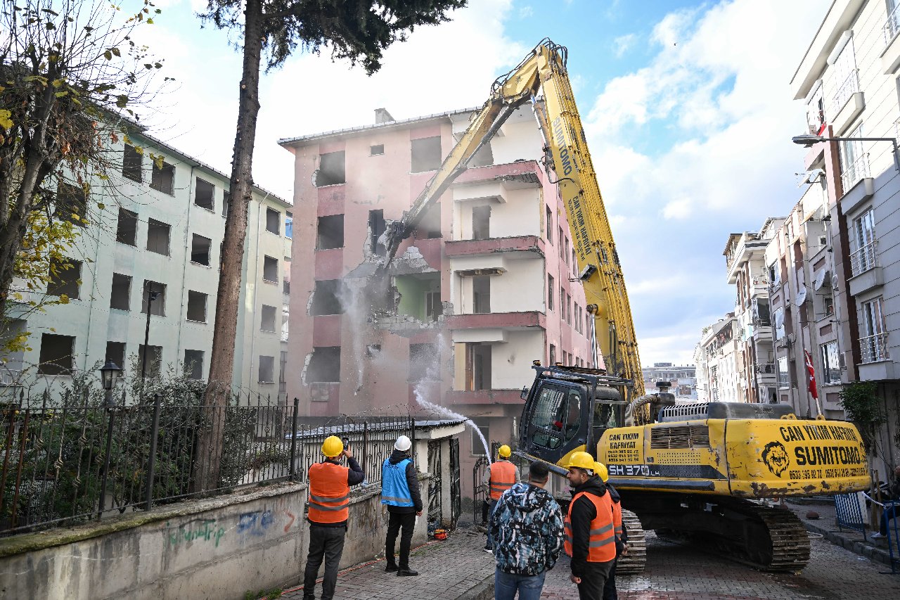 Yarısı Bizden kampanyasında Bahçelievler ilk adımı attı