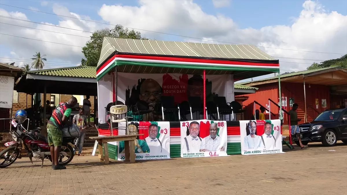 Gana'da halk sandık başında