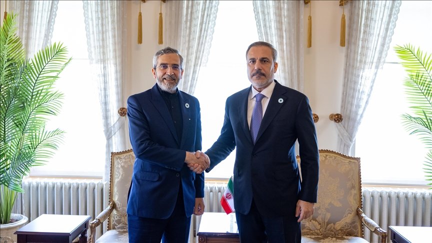 Dışişleri Bakanı Fidan, İranlı mevkidaşı Erakçi ile görüştü