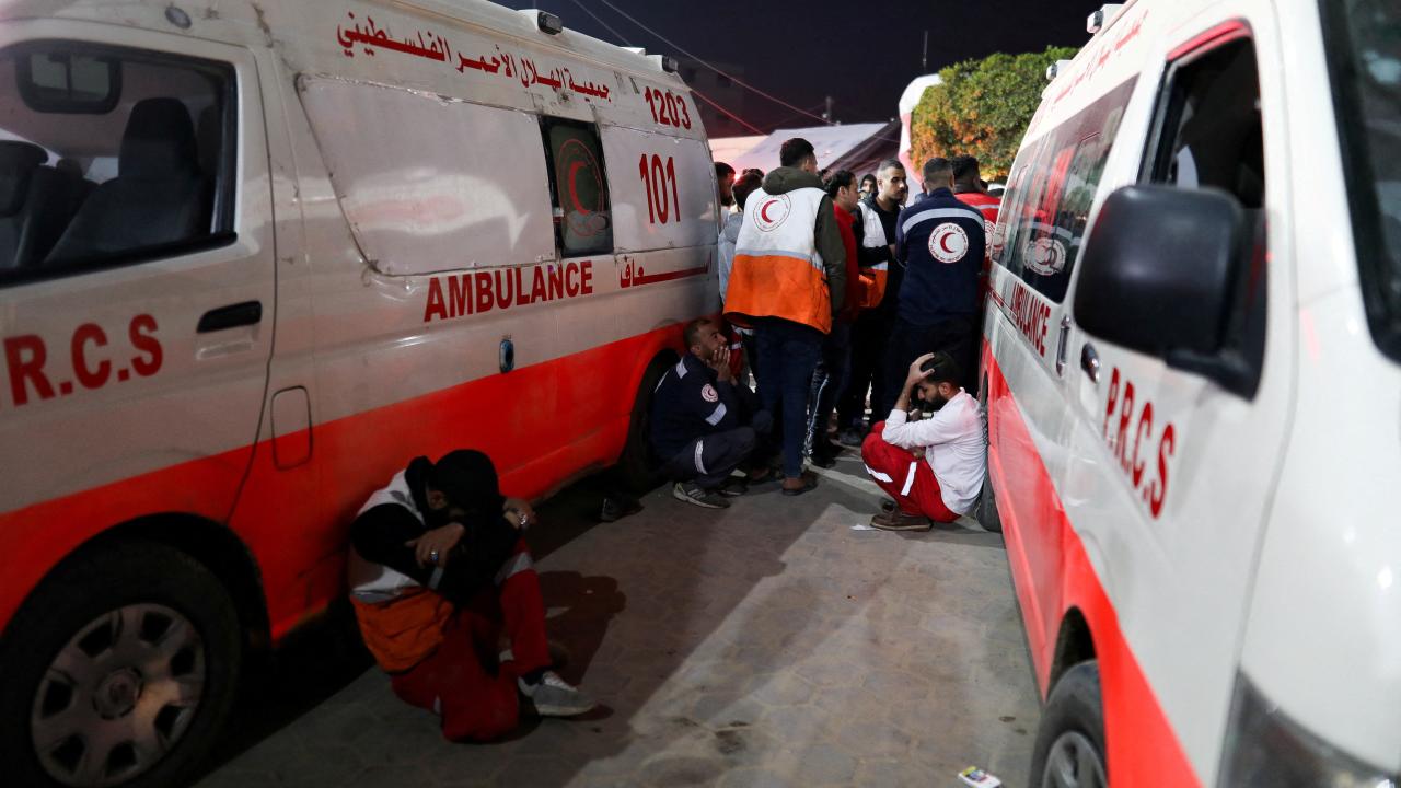 İsrail ordusu, Gazze'nin kuzeyinde ambulansa ateş açtı