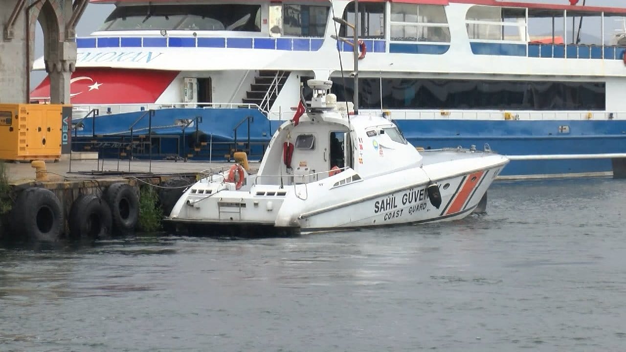 Bostancı İskelesi'nde denizde ceset bulundu