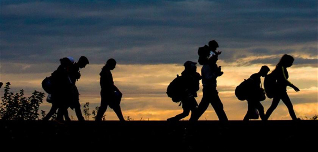 Lübnan’daki Suriyeliler ülkelerine dönmek için yollara düştü