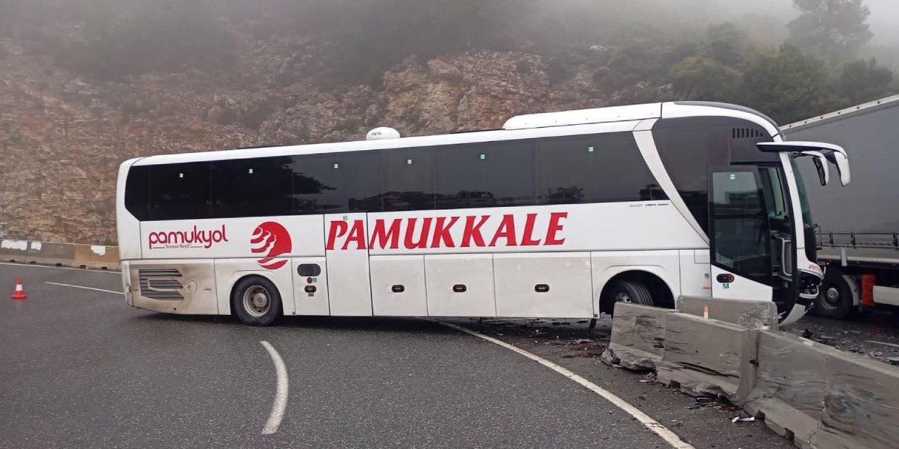 Yağmur yolcu otobüsünü yoldan çıkardı. Bariyerlere saplandı 5 kişi yaralandı