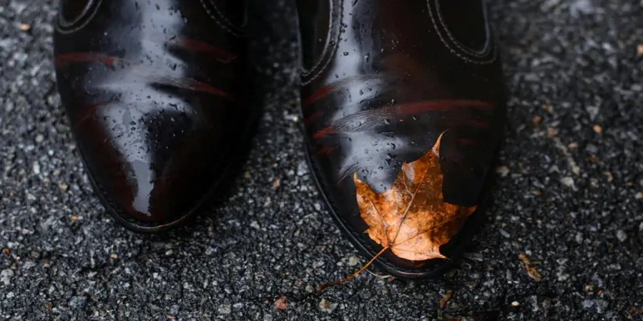 Bunu yaparsanız ayakkabılar yağmurda asla ıslanıp bozulmayacak