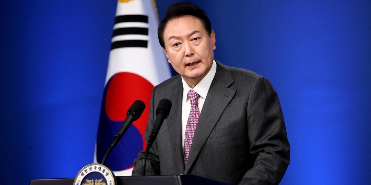 Güney Kore Devlet Başkanı'na gözaltı kararı