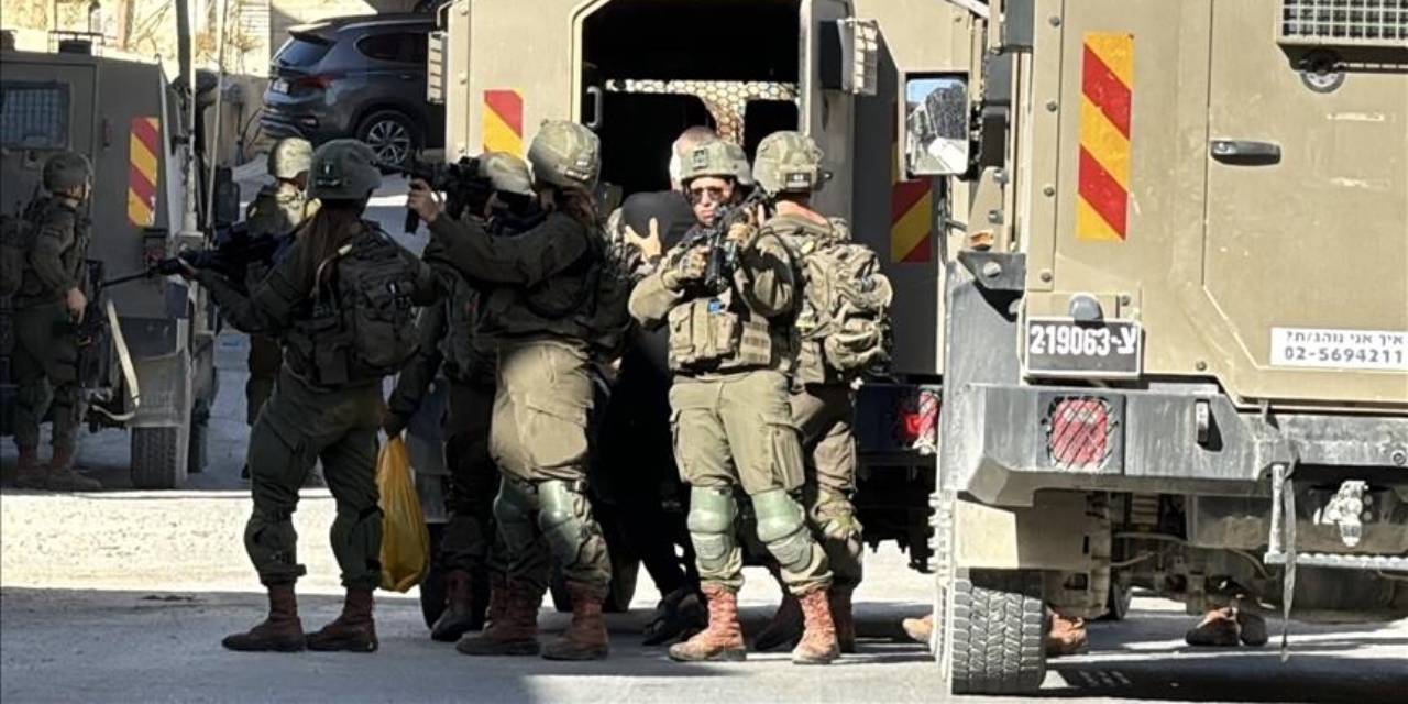 İsrail 40 Filistinliyi gözaltına aldı