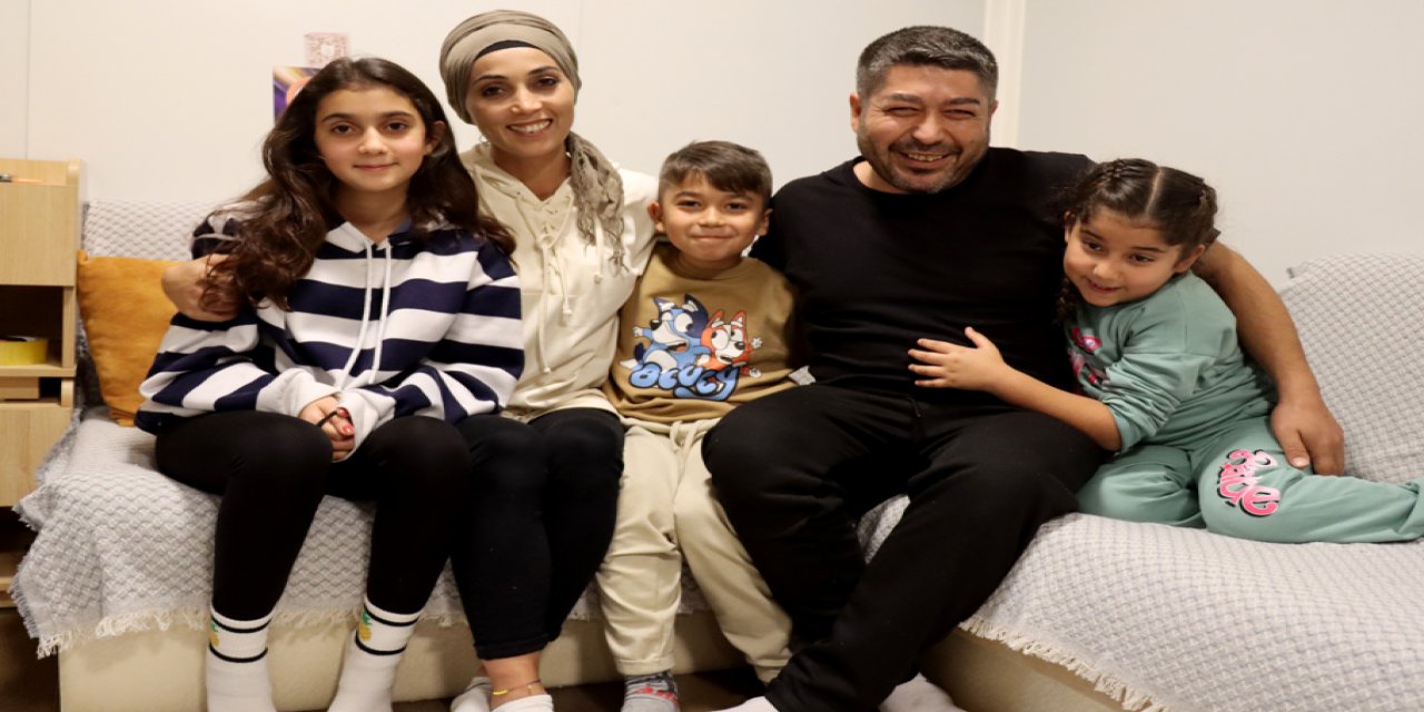 Depremde ailesini kaybeden 13 yasındaki kız teyzesiyle hayata tutundu