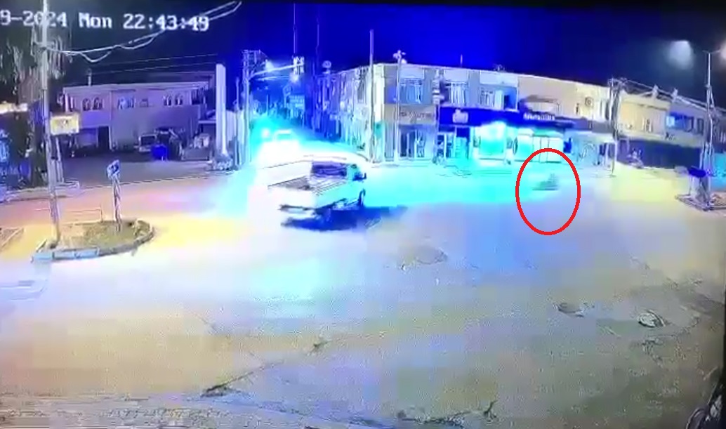 Kamyonetle çarpışan motosikletin sürücüsü hayatını kaybetti