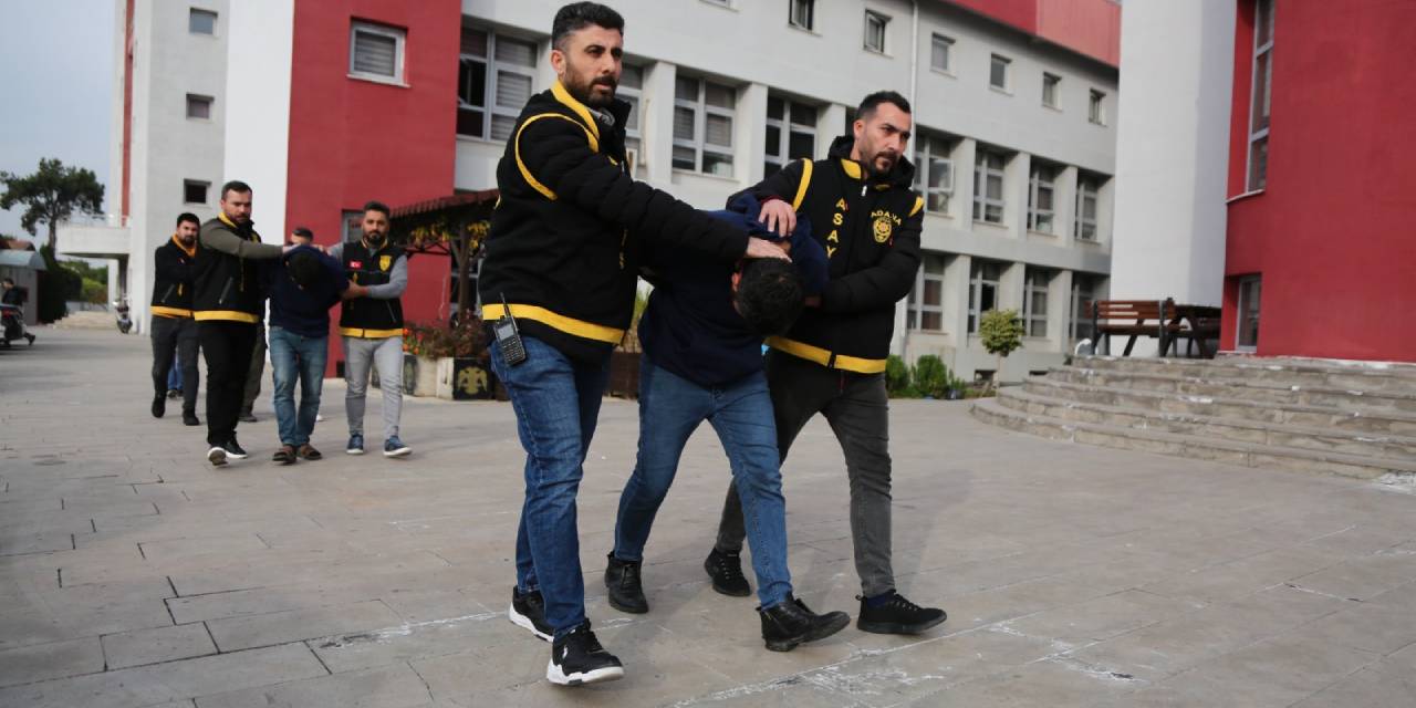 Sosyal medyada tanıştıkları genci Adana'ya çağırıp öldüren şüpheliler tutuklandı