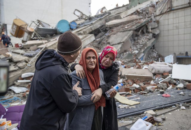 Depremden etkilenen kadınlar için harekete geçtiler