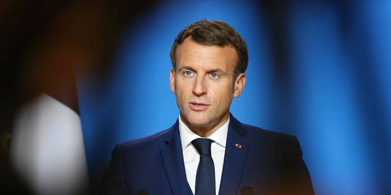Fransa Cumhurbaşkanı Macron yeni başbakanı bugün açıklayacak