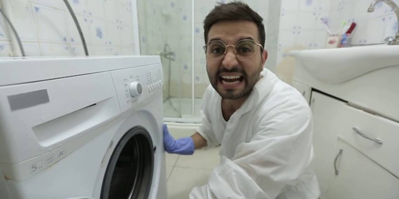 Kadir Ezildi çamaşır yıkama sırrını açıkladı: Kar beyazı oluyor
