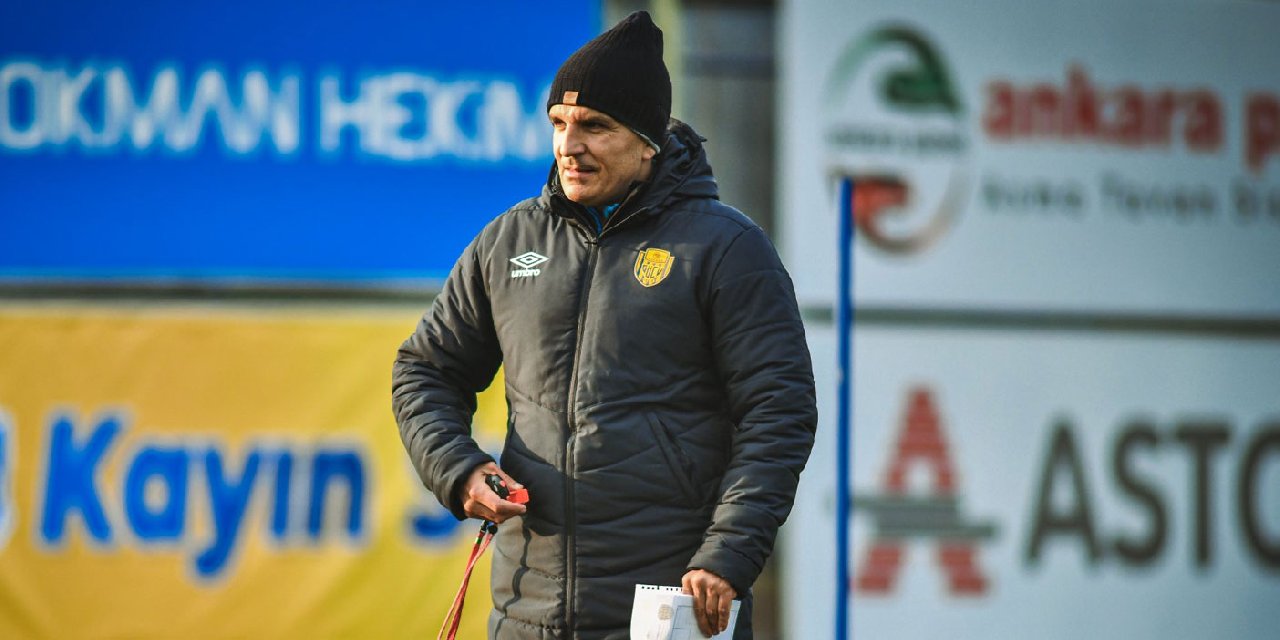 İstifası istenen Ankaragücü hocası futbolcuları suçladı