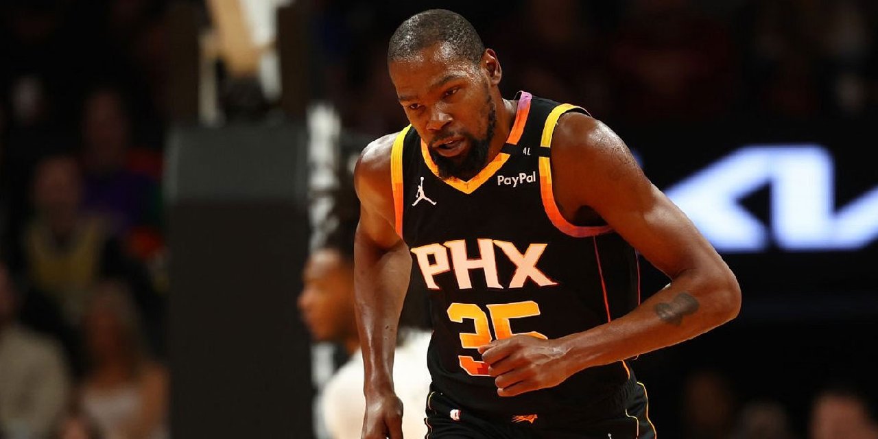 Kevin Durant attı Suns kendine geldi