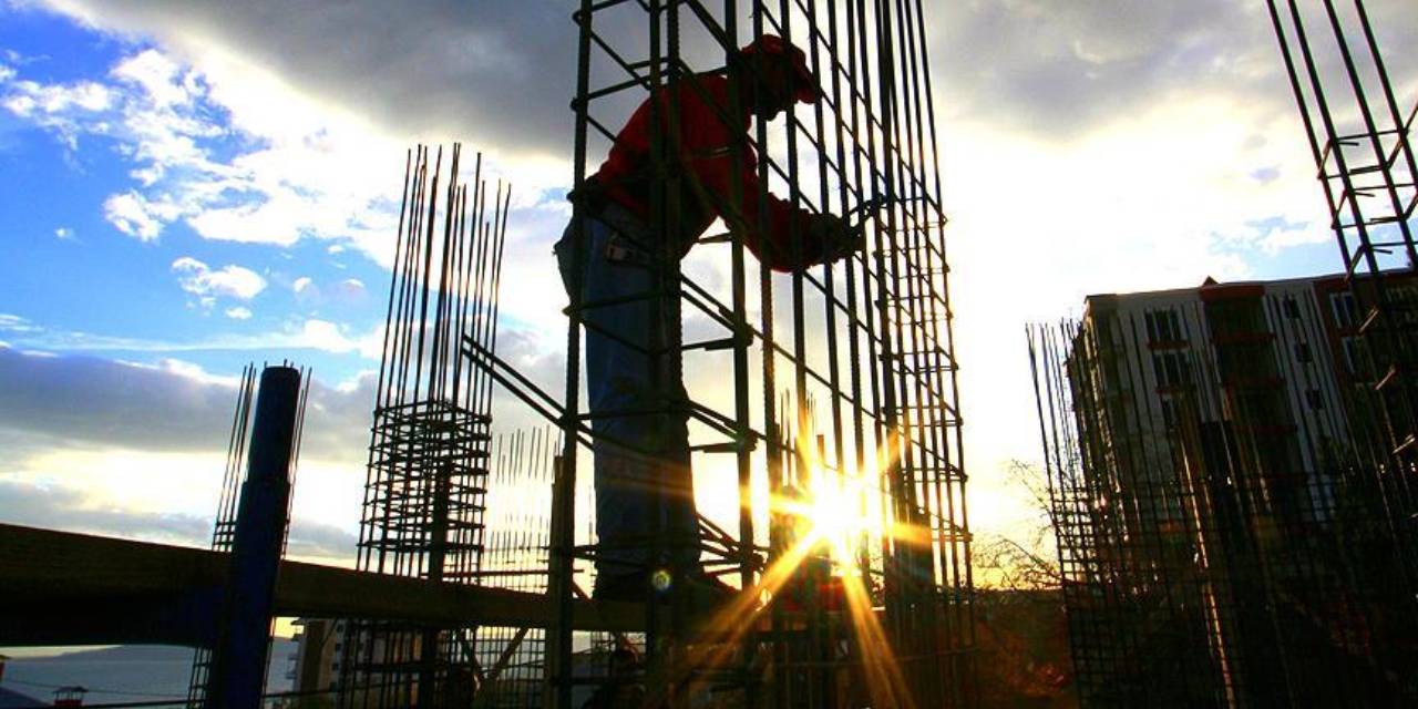 TİP'li Ahmet Şık: Çalışma hayatında en derin sorun kayıt dışılılık