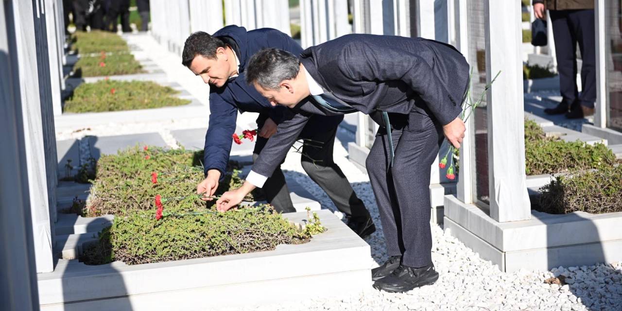 Savunma Sanayii Başkanı Gelibolu Tarihi Alanı'nı ziyaret etti
