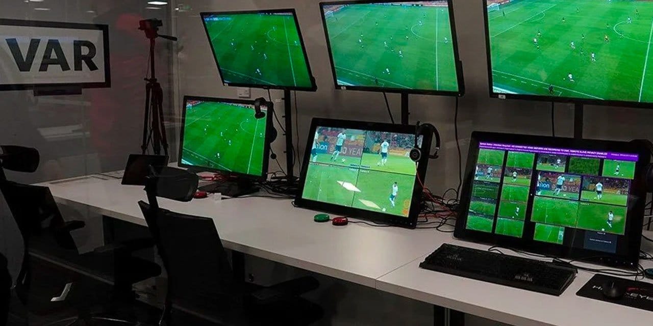 Fenerbahçe Başakşehir maçının VAR hakemi belli oldu