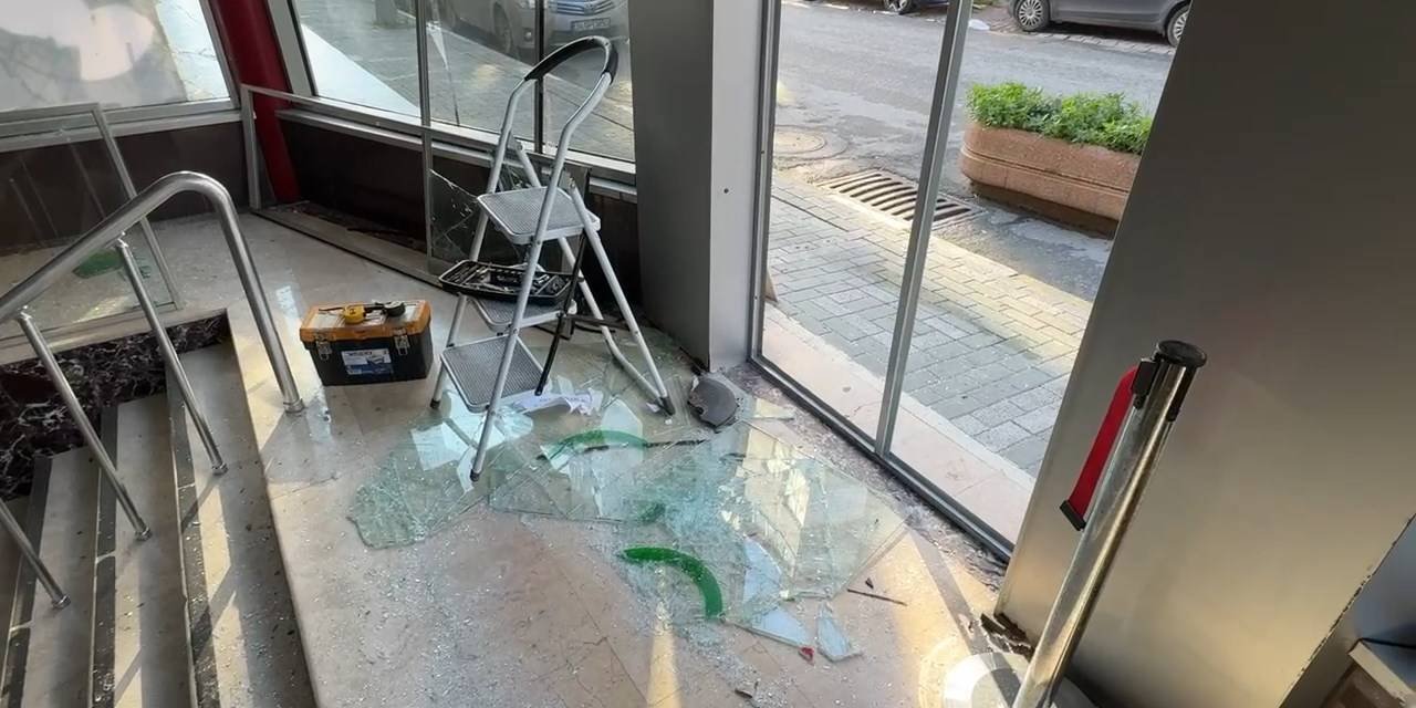 Yenidoğan soruşturması kapsamında kapatılan hastaneye saldırı!