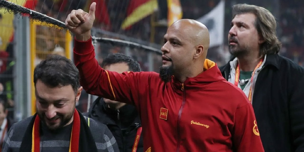 Felipe Melo sinirlerine hakim olamadı