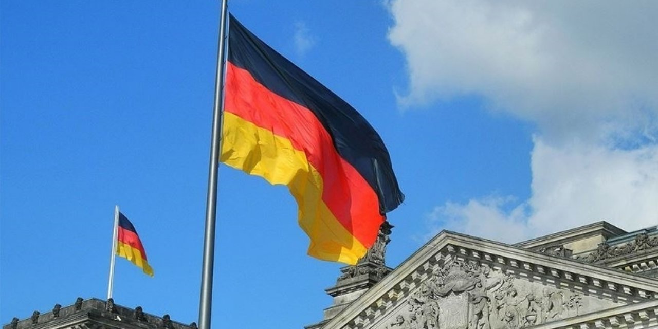 Almanya’dan Şam ziyareti. Diplomatlar HTŞ ile görüşmelere başladı