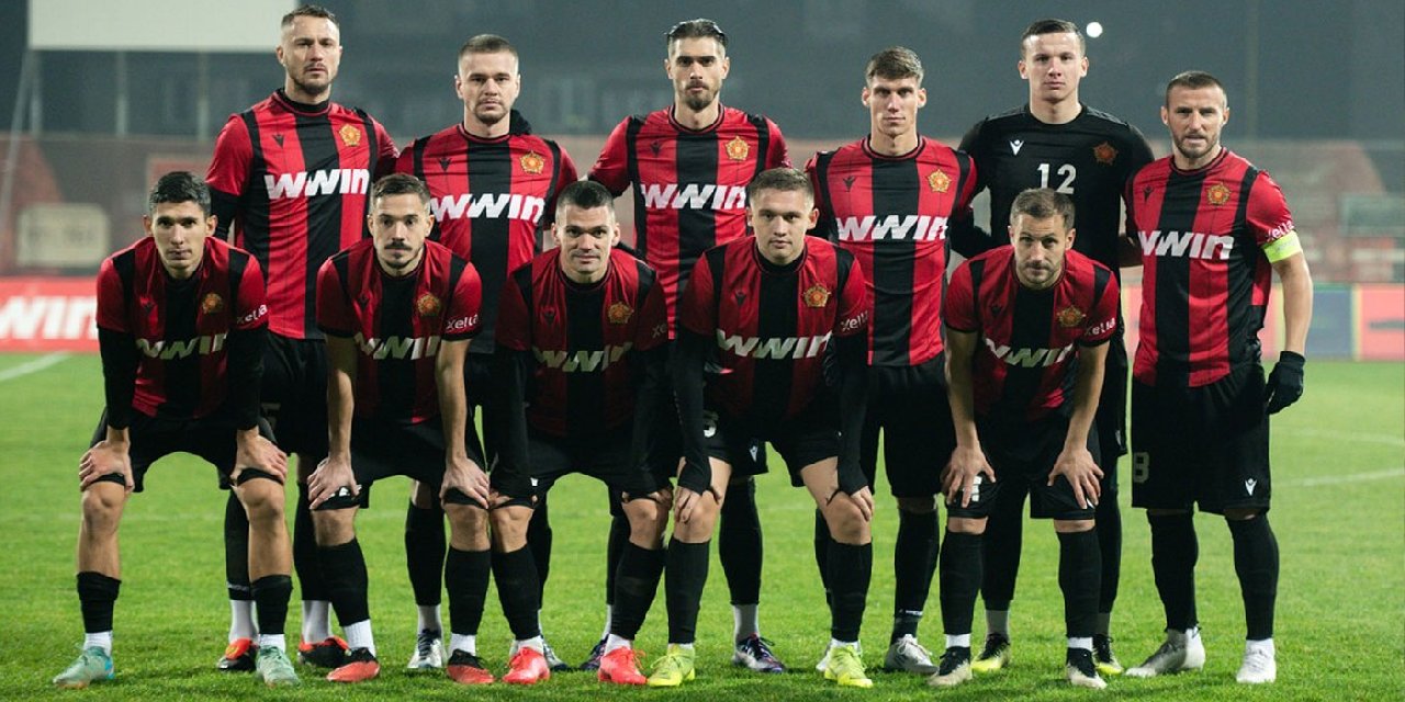 Tuzla'da bütün futbolcular ve hoca kovuldu. Yeni takım kurulacak