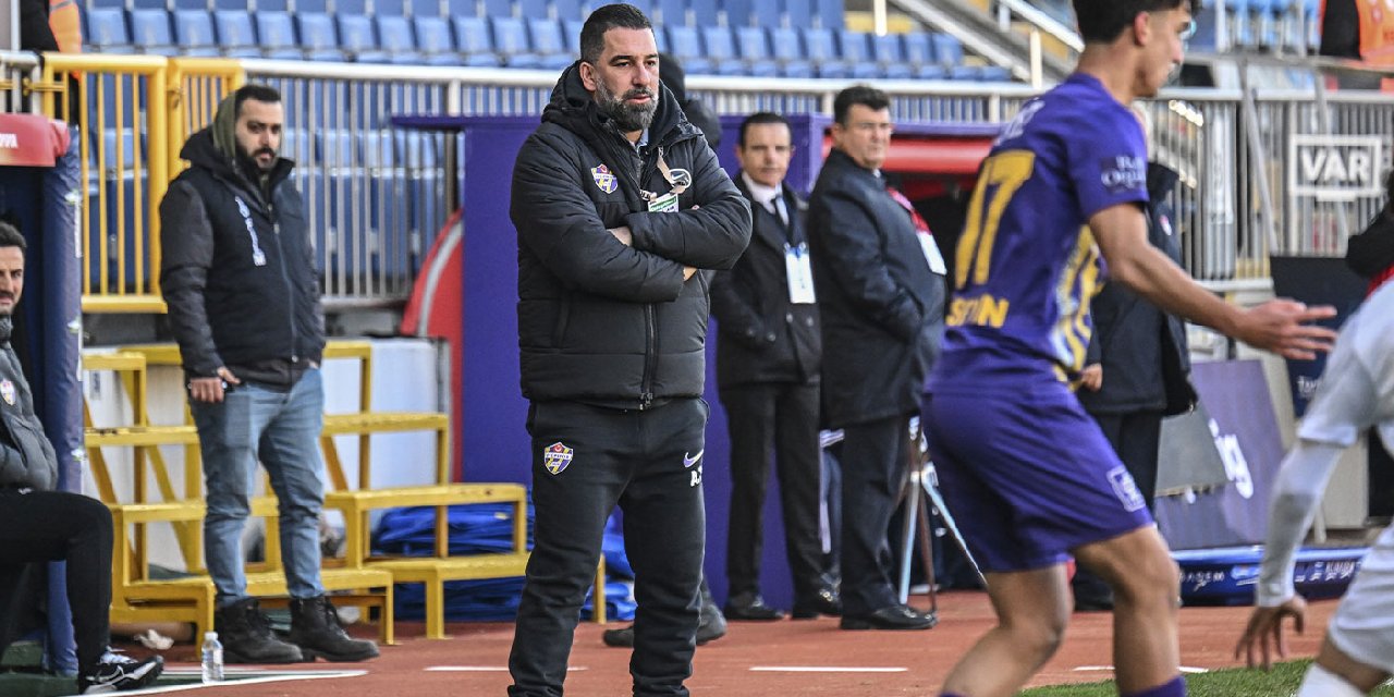 Eyüpspor gruplarda devam edecek