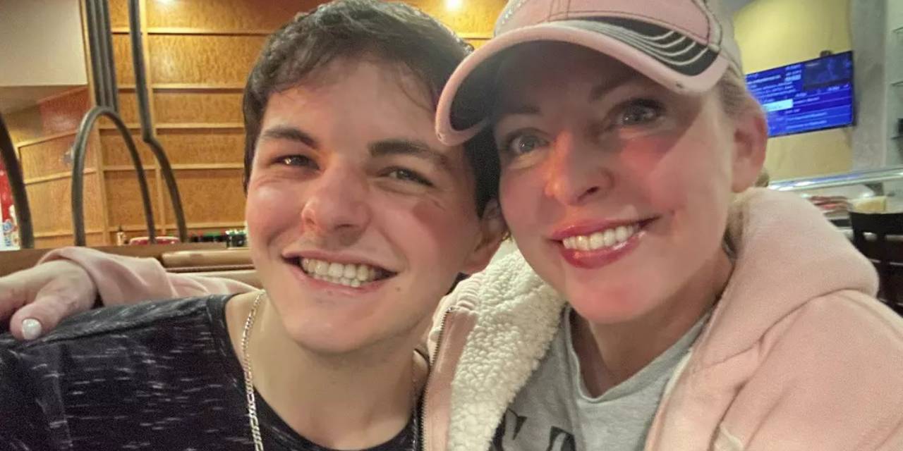 Sevgililerin arasındaki yaş farkını duyanlar kadını linç etti