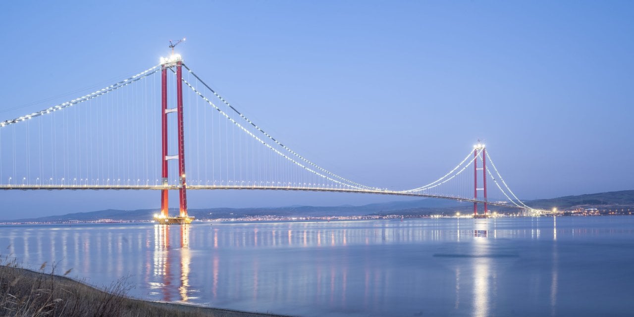 Çanakkale Boğazı gemi geçişlerine tek yönlü açıldı